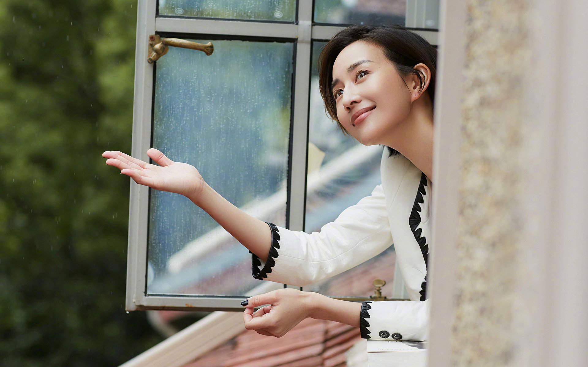 国王主教练强调保持进攻节奏是关键,国王现在的主教练